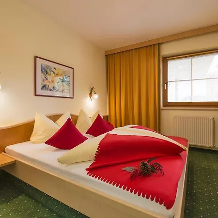 Raffl Aparthotel 4*